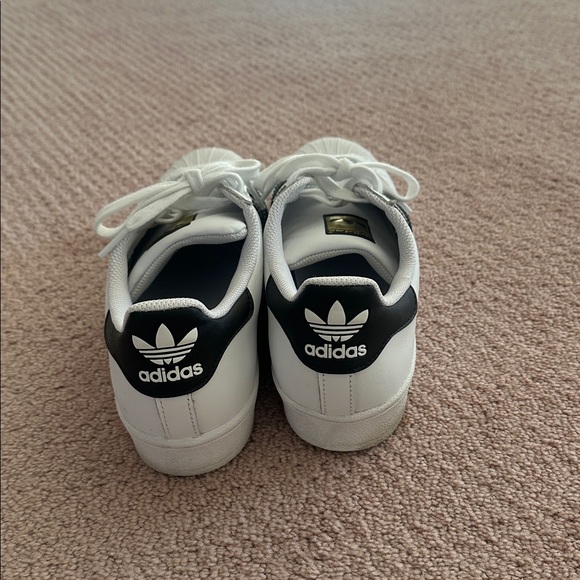 Adidas White and Black Sneakers for women size 9 - Picture 4 of 7